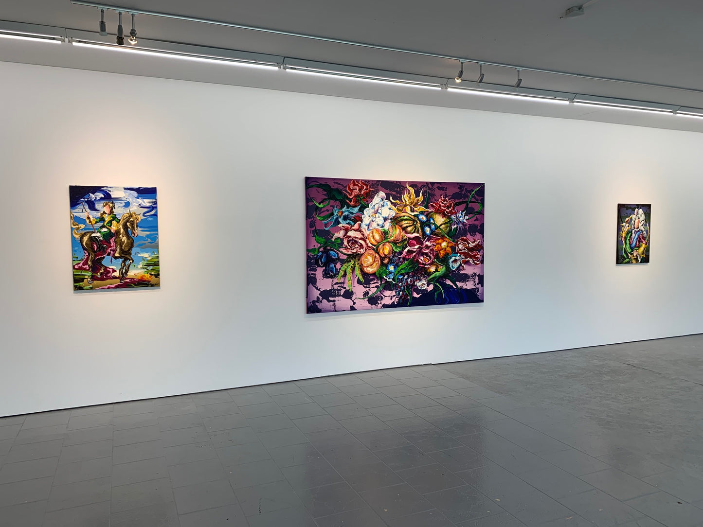 Die Ausstellung ›SATT‹ des in Berlin lebenden Künstlers Lennart Grau bei Galerie Lachenmann Art zeigt schwungvolle und farblich perfekt abgestimmte Bilder mit fließenden Formen und gekonnt gesetzten Strukturen. 5