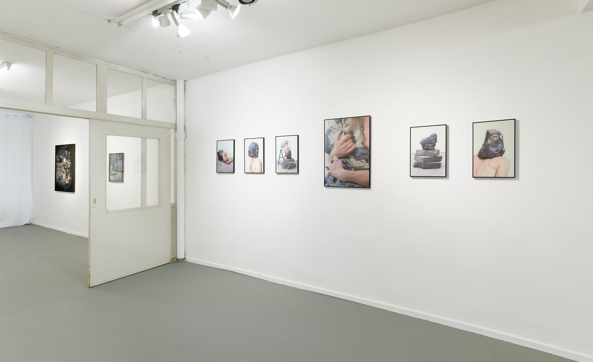 Art in Crisis - Daniel Kannenberg , Anastasia Khoroshilova, Niklas Klotz, Betty Rieckmann , Römer + Römer, Robert Schittko, Albrecht Wild, und Deniz Alt, Galerie Lachenmann Art Frankfurt Konstanz 3