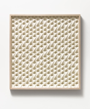 Jirka Pfahl, Analoge Faltung #7, 2019, Papierfaltung, 55 x 51,5 cm, gerahmt