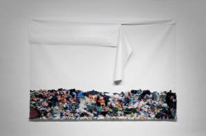 Reifenberg, Untitled with White, 2015, Plastiktüte und Scotch tape, 191 x 275 x 16cm, Photocredits Wolfram Ziltz