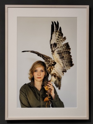 Angelika Platen, Miriam Vlaming - Beflügelte Malerin, 2017, Fotografie, 75x55 cm, gerahmt